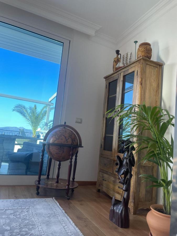 Appartamento Teuta- Luxury Penthouse 200M2 Sarandë Esterno foto