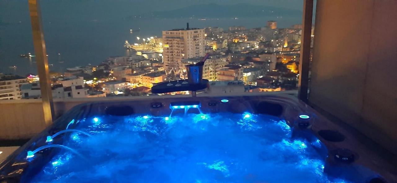 Appartamento Teuta- Luxury Penthouse 200M2 Sarandë Esterno foto